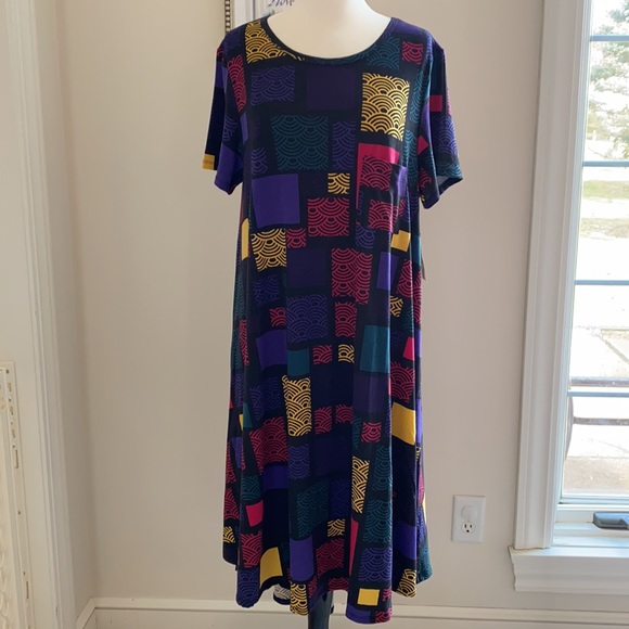 • Lularoe Carly Dress • - Picture 3 of 6